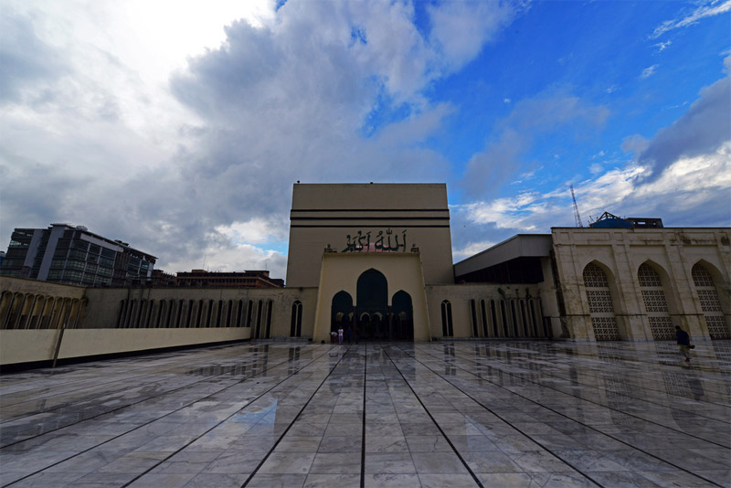 Travel to Bangladesh Baitul Mukarram Mosque