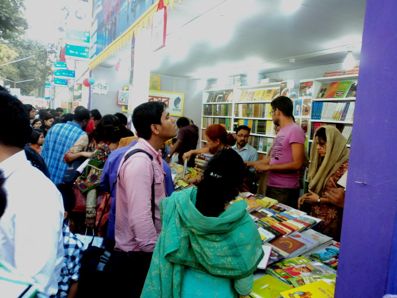 Travel to Bangladesh Ekushey Book Fair or Omor Ekushey Grontho Mela