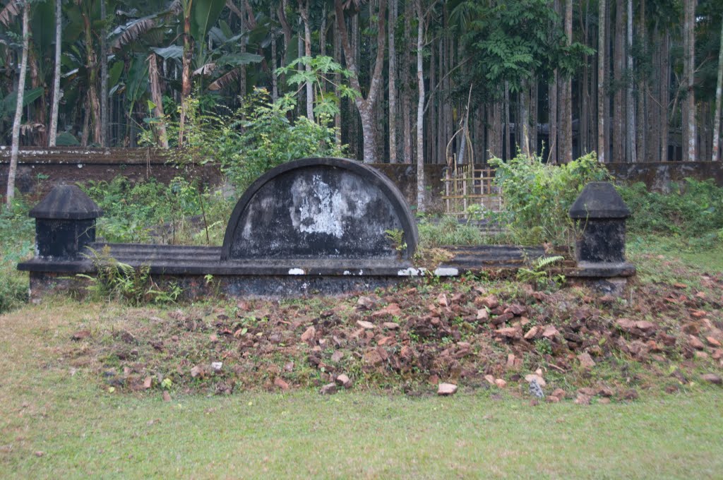 Travel to Bangladesh Zinda Pir's Tomb Complex