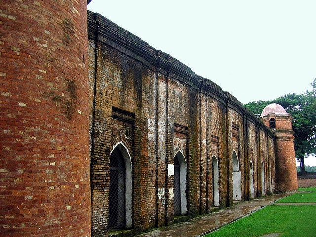 Travel to Bangladesh Shat Gambuj Mosque